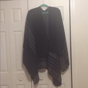 FabFitFun BB Dakota Poncho